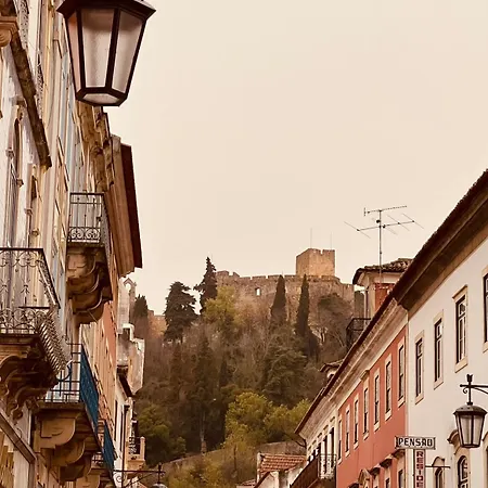 Estudio 81 Junto A Sinagoga 托马尔