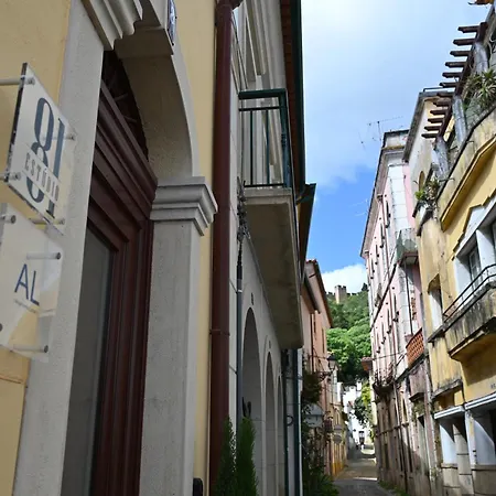 Estudio 81 Junto A Sinagoga * تومار