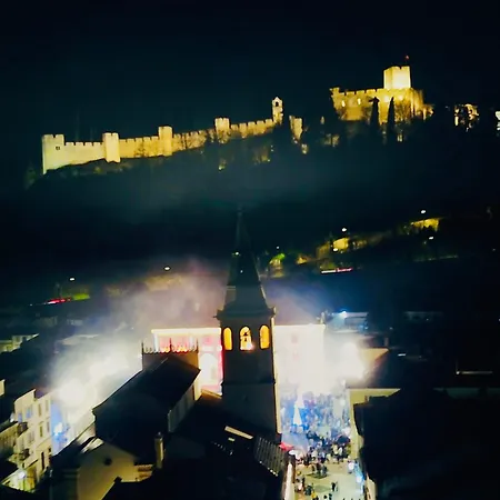 Estudio 81 Junto A Sinagoga * تومار